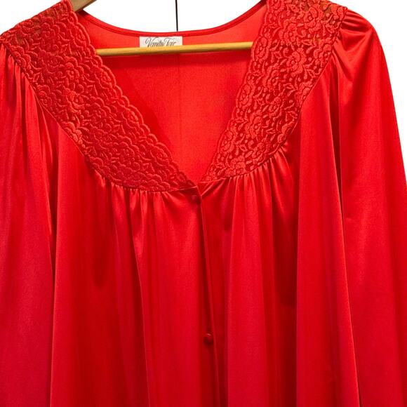 Vintage Vanity Fair Size Large Made in the USA Red Button Up Lace Collar Robe - Picture 2 of 6